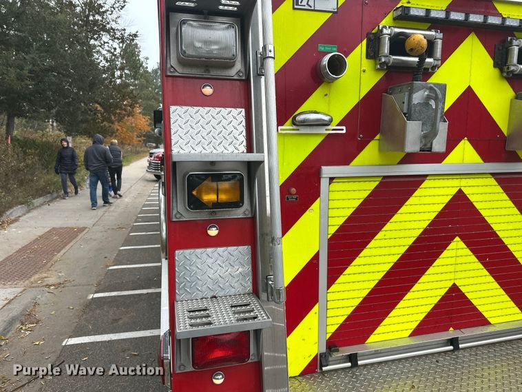 image for item EL0083 2003 Spartan pumper fire truck