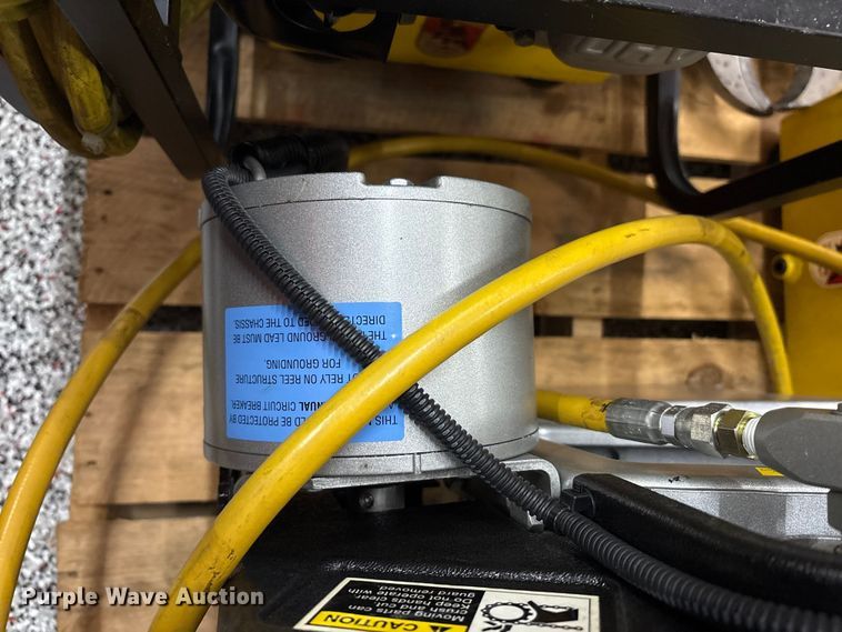 image for item EM6133 Amkus M 30 C jaws of life rescue tool