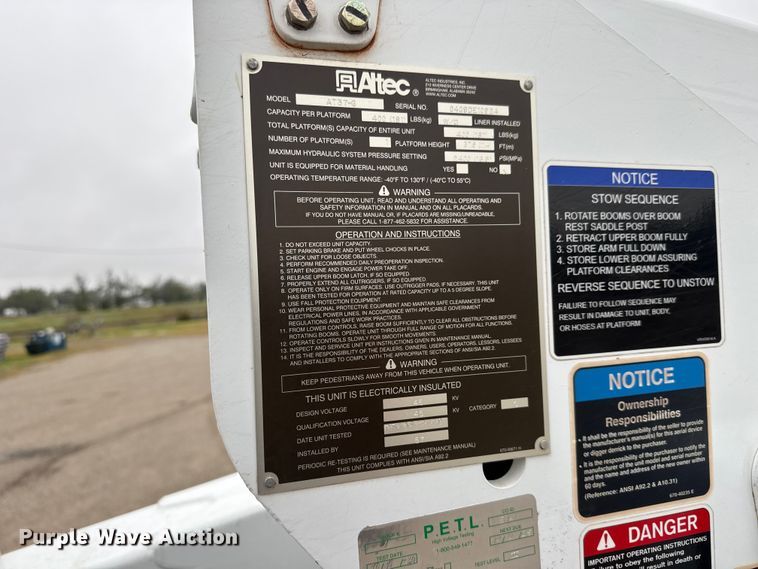 image for item EM8497 2009 Ford F550 Super Duty bucket truck