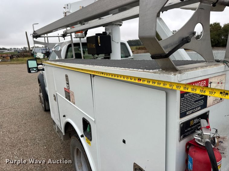 image for item EM8497 2009 Ford F550 Super Duty bucket truck