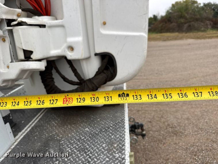 image for item EM8497 2009 Ford F550 Super Duty bucket truck