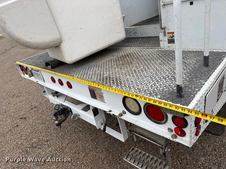 image for item EM8497 2009 Ford F550 Super Duty bucket truck