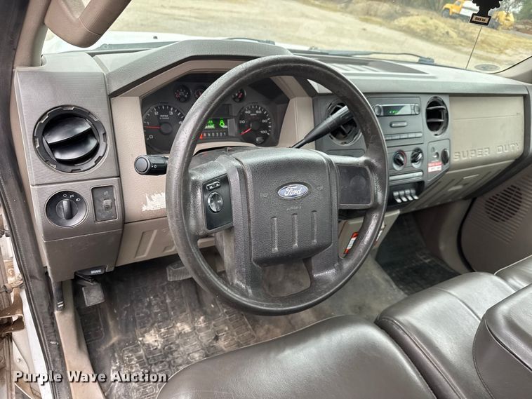 image for item EM8497 2009 Ford F550 Super Duty bucket truck