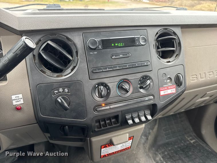 image for item EM8497 2009 Ford F550 Super Duty bucket truck