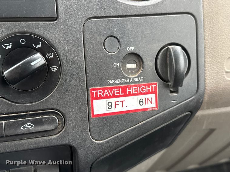 image for item EM8497 2009 Ford F550 Super Duty bucket truck