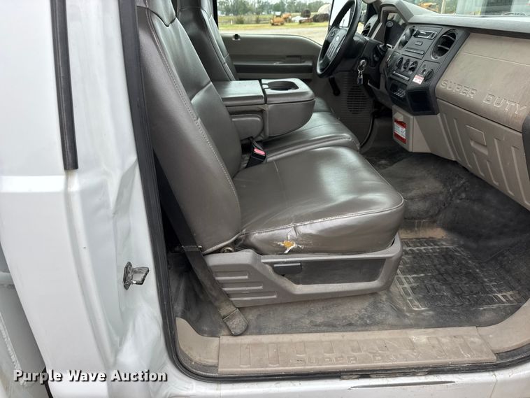 image for item EM8497 2009 Ford F550 Super Duty bucket truck