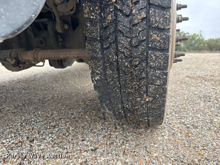 image for item EM8497 2009 Ford F550 Super Duty bucket truck