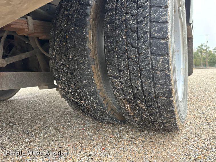 image for item EM8497 2009 Ford F550 Super Duty bucket truck