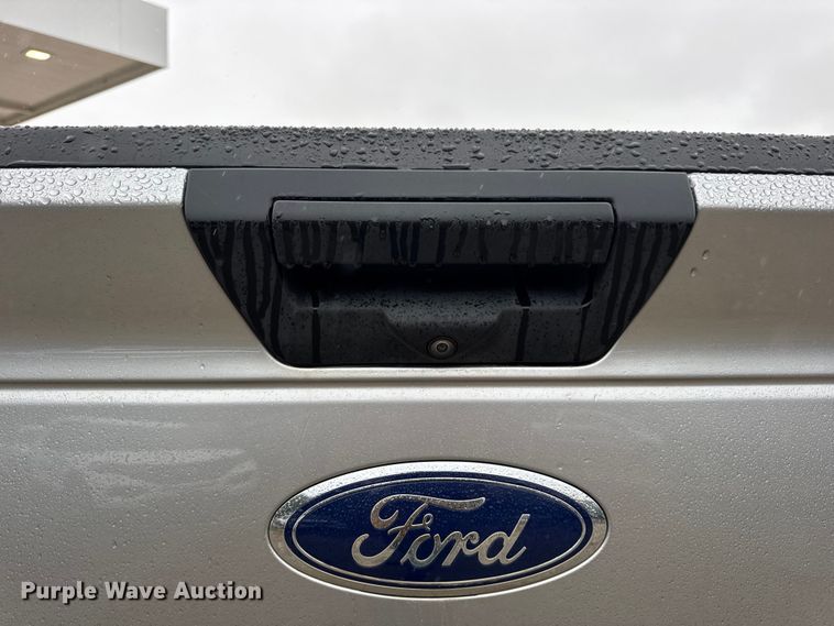 image for item EN0585 2020 Ford F150 XL SuperCrew pickup truck