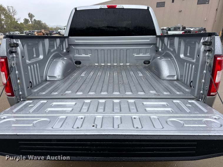 image for item EN0585 2020 Ford F150 XL SuperCrew pickup truck