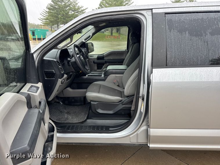 image for item EN0585 2020 Ford F150 XL SuperCrew pickup truck