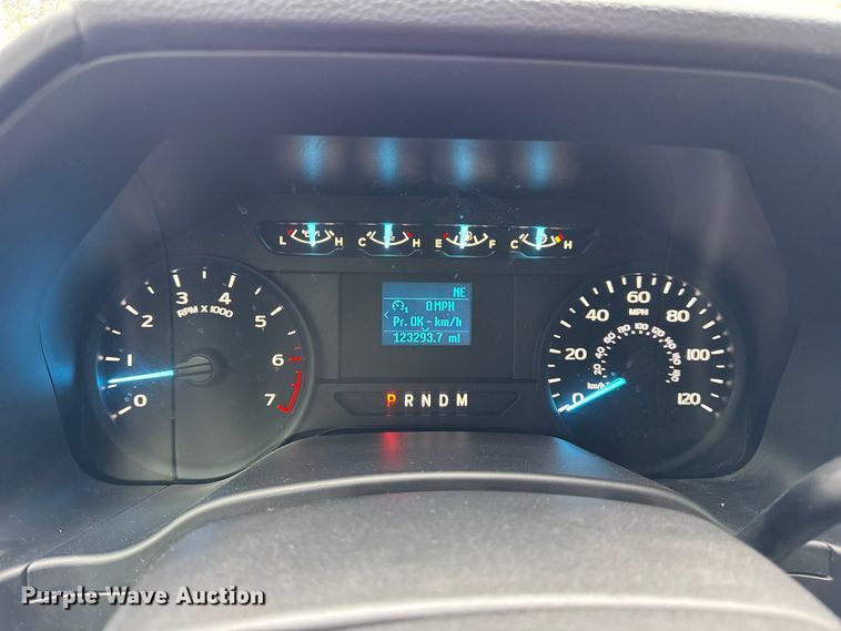 image for item EN0585 2020 Ford F150 XL SuperCrew pickup truck