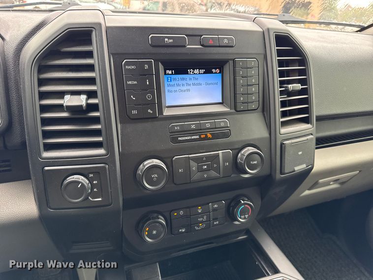 image for item EN0585 2020 Ford F150 XL SuperCrew pickup truck