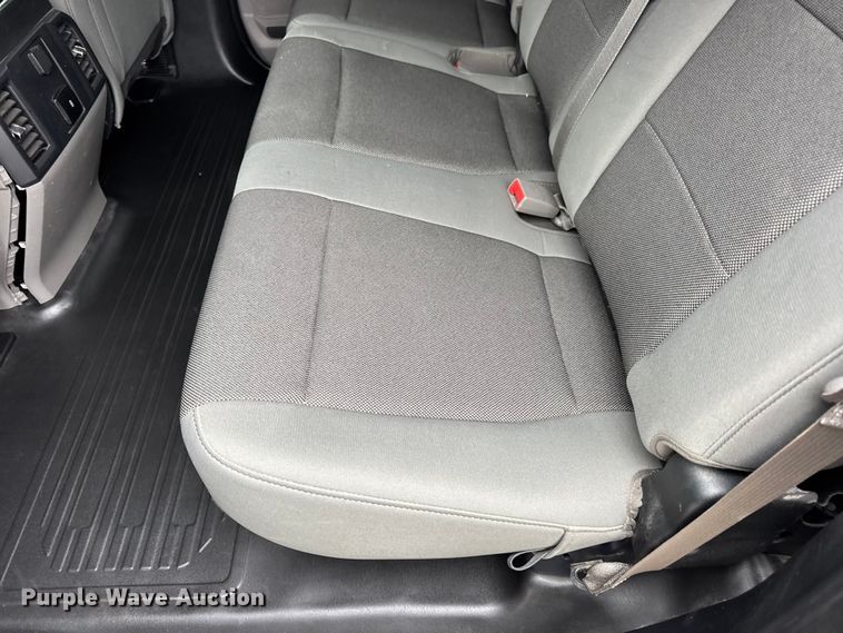 image for item EN0585 2020 Ford F150 XL SuperCrew pickup truck