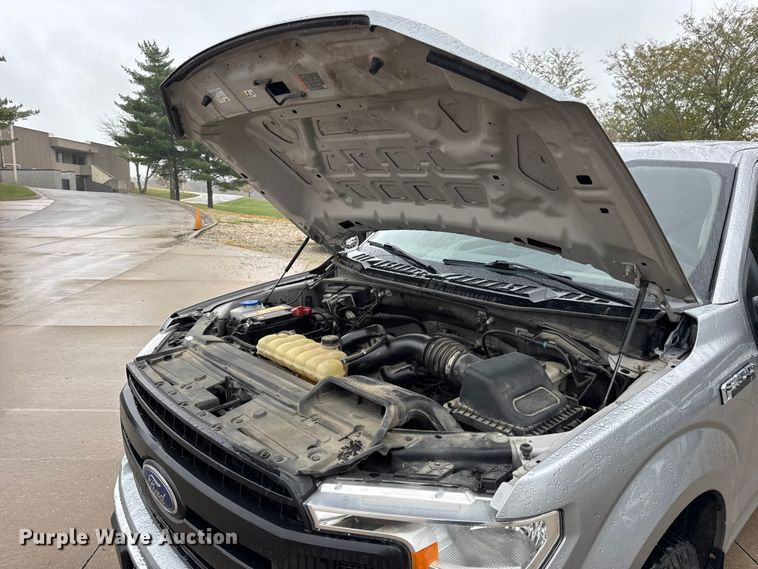 image for item EN0585 2020 Ford F150 XL SuperCrew pickup truck