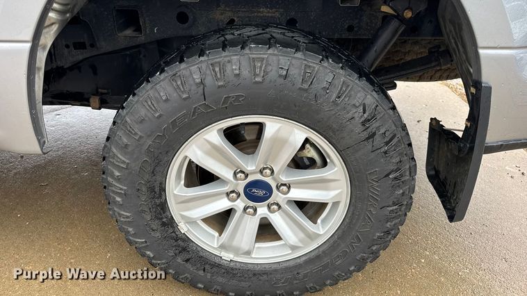 image for item EN0585 2020 Ford F150 XL SuperCrew pickup truck