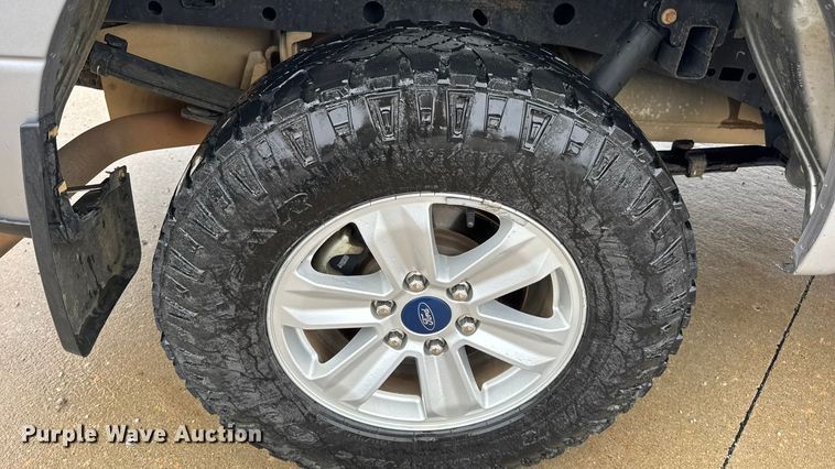 image for item EN0585 2020 Ford F150 XL SuperCrew pickup truck