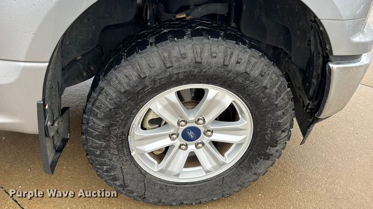 image for item EN0585 2020 Ford F150 XL SuperCrew pickup truck