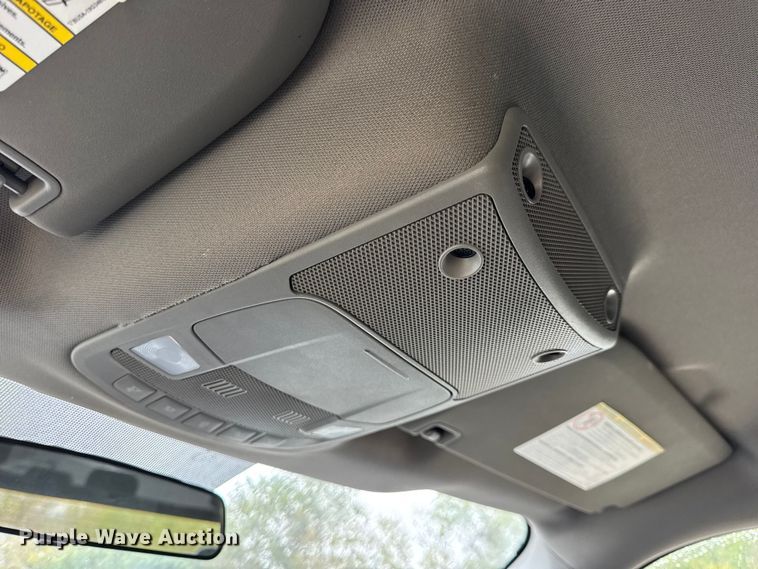 image for item EN0586 2019 Ford F250 Crew Cab pickup truck