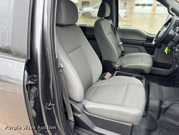 image for item EN0586 2019 Ford F250 Crew Cab pickup truck