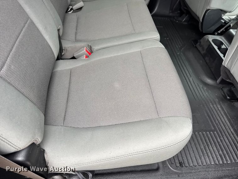 image for item EN0586 2019 Ford F250 Crew Cab pickup truck