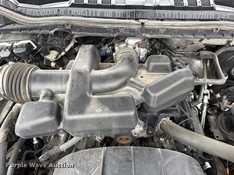 image for item EN0586 2019 Ford F250 Crew Cab pickup truck