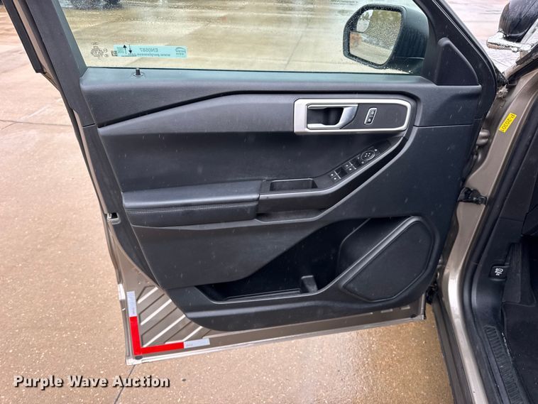 image for item EN0587 2020 Ford Explorer Police Interceptor SUV