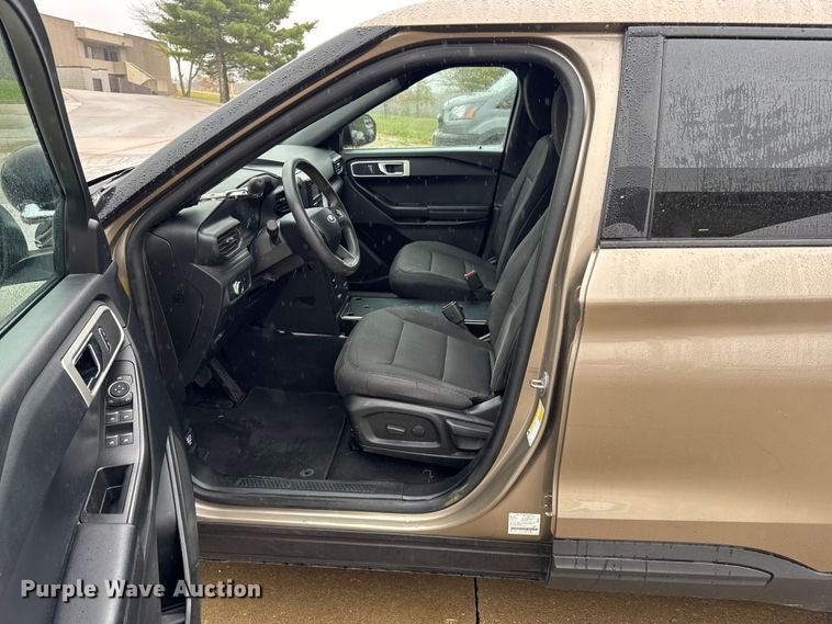 image for item EN0587 2020 Ford Explorer Police Interceptor SUV