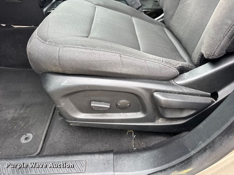 image for item EN0587 2020 Ford Explorer Police Interceptor SUV