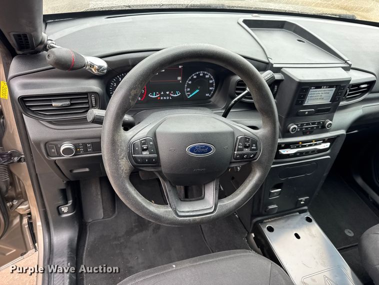image for item EN0587 2020 Ford Explorer Police Interceptor SUV