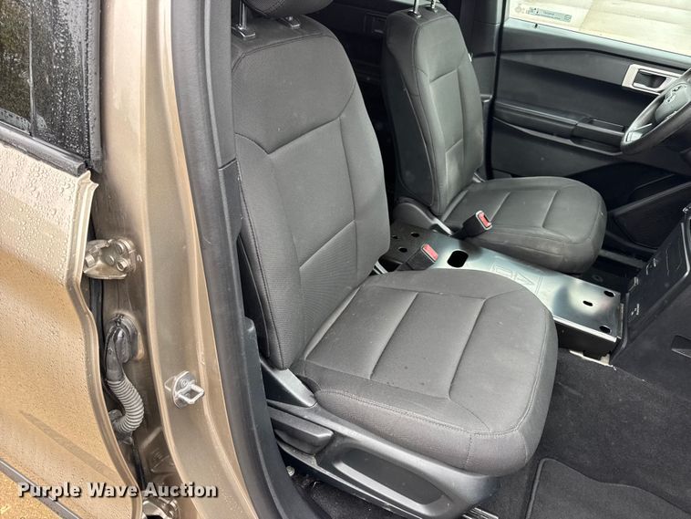 image for item EN0587 2020 Ford Explorer Police Interceptor SUV