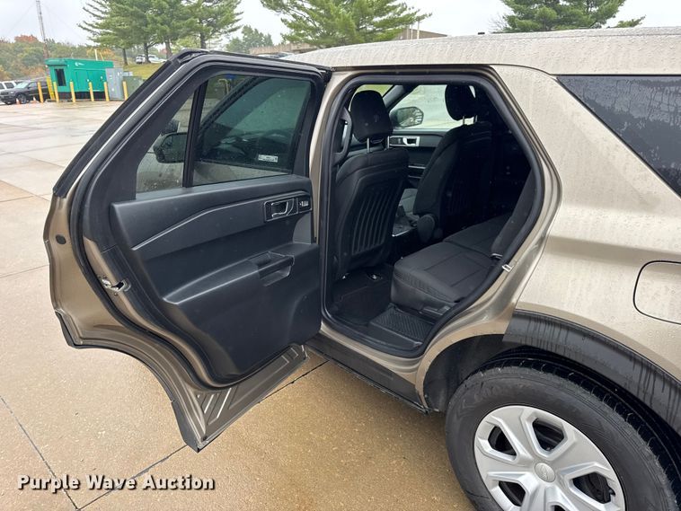 image for item EN0587 2020 Ford Explorer Police Interceptor SUV