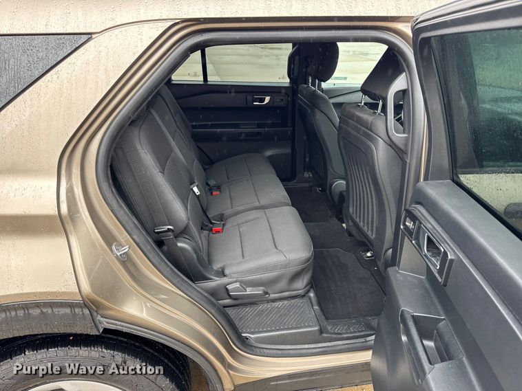 image for item EN0587 2020 Ford Explorer Police Interceptor SUV