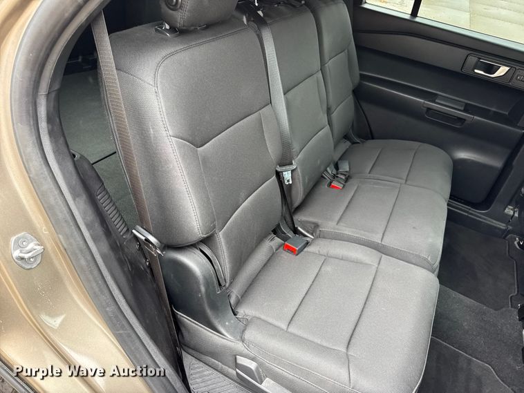 image for item EN0587 2020 Ford Explorer Police Interceptor SUV