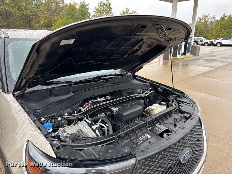 image for item EN0587 2020 Ford Explorer Police Interceptor SUV