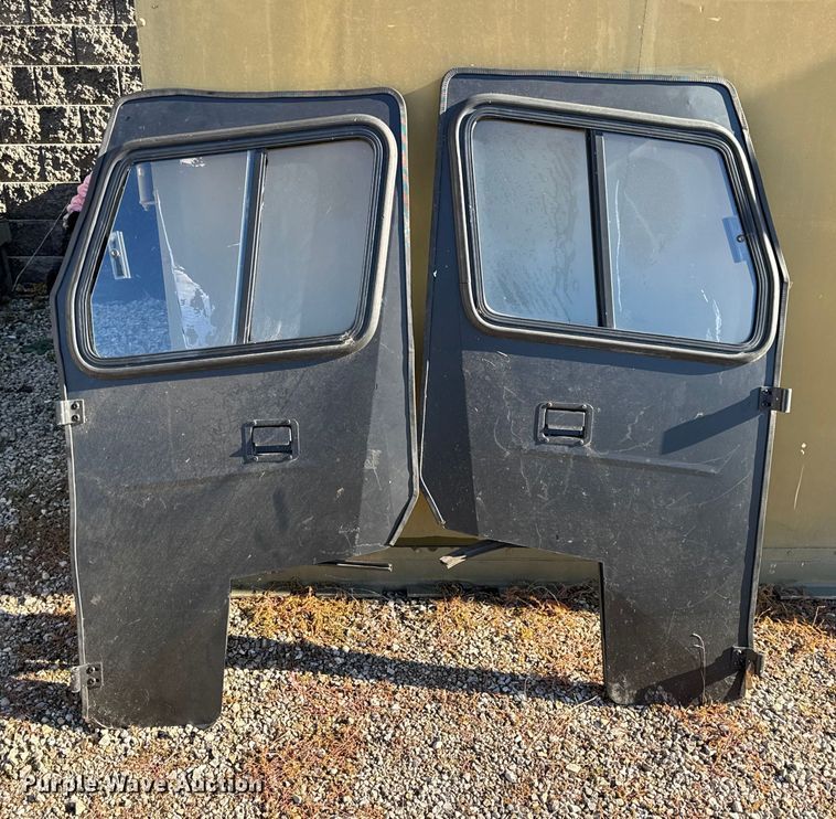 image for item EN0662 2010 Polaris Ranger 800 EFI Crew utility vehicle