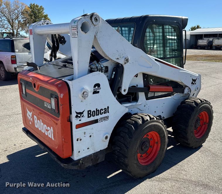 image for item EN0665 2014 Bobcat S750 skid steer loader