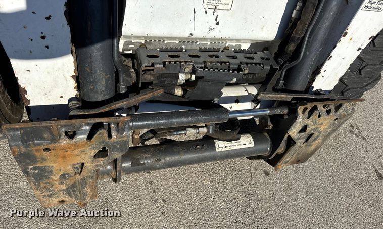 image for item EN0665 2014 Bobcat S750 skid steer loader