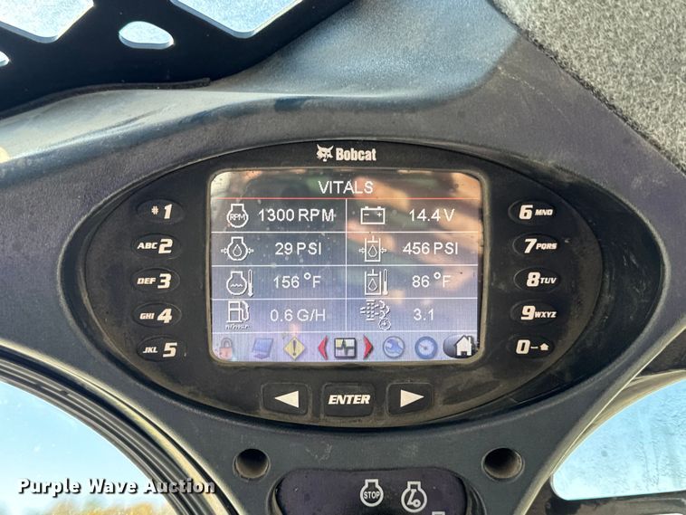 image for item EN0665 2014 Bobcat S750 skid steer loader