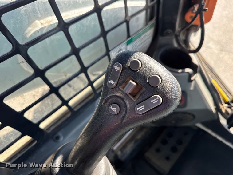 image for item EN0665 2014 Bobcat S750 skid steer loader