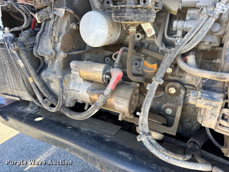 image for item EN0665 2014 Bobcat S750 skid steer loader