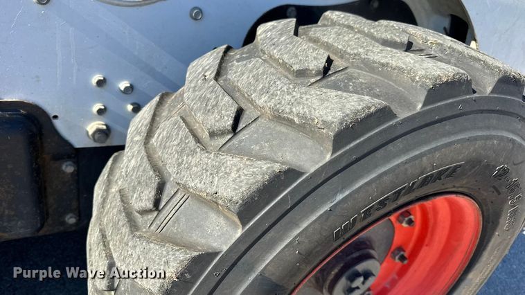 image for item EN0665 2014 Bobcat S750 skid steer loader