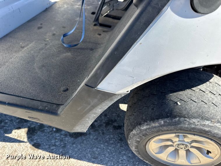 image for item EN0667 2013 Yamaha YDRAX4F golf cart