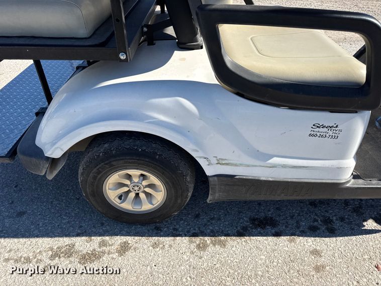 image for item EN0667 2013 Yamaha YDRAX4F golf cart