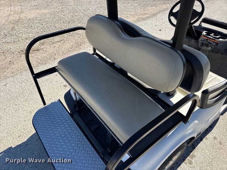 image for item EN0667 2013 Yamaha YDRAX4F golf cart