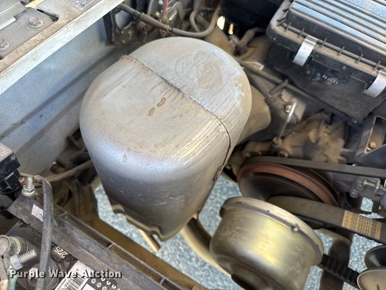 image for item EN0667 2013 Yamaha YDRAX4F golf cart