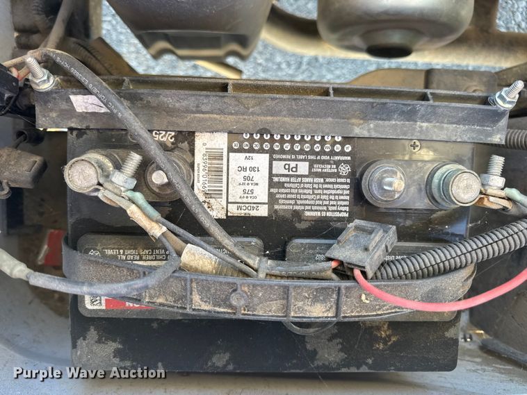 image for item EN0667 2013 Yamaha YDRAX4F golf cart