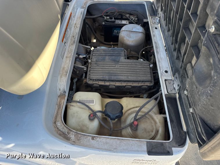 image for item EN0667 2013 Yamaha YDRAX4F golf cart