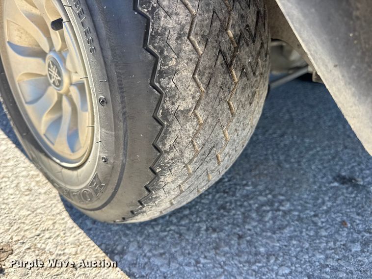 image for item EN0667 2013 Yamaha YDRAX4F golf cart