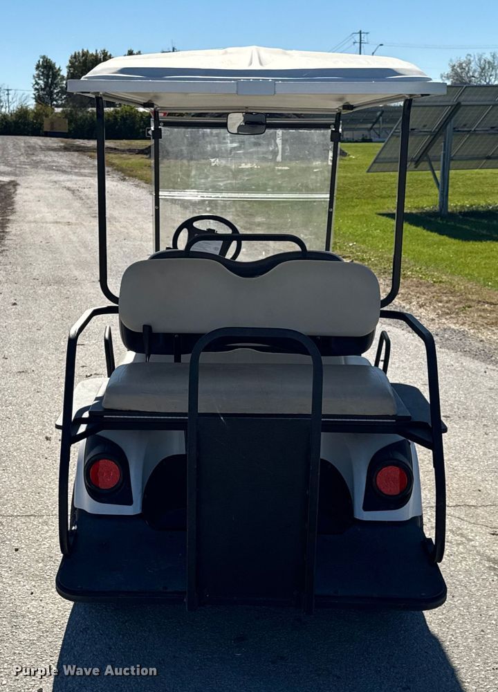 image for item EN0668 2013 Yamaha YDRAX3 golf cart